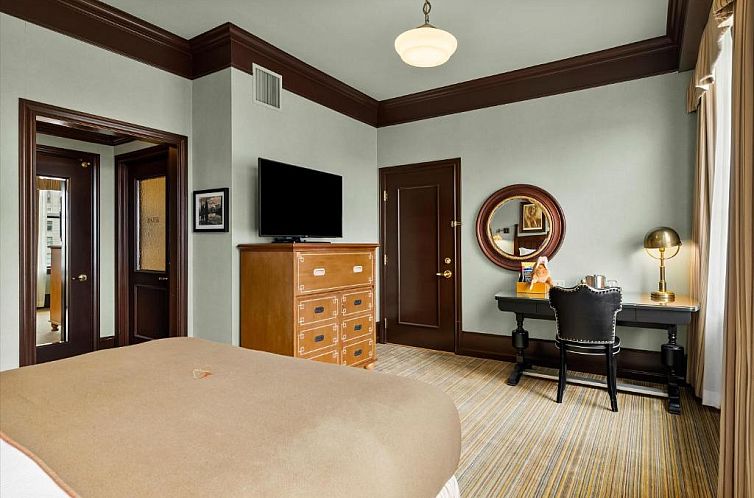 The Arctic Club Seattle, a DoubleTree by Hilton Hotel
