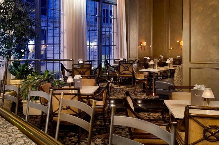 Mayflower Park Hotel