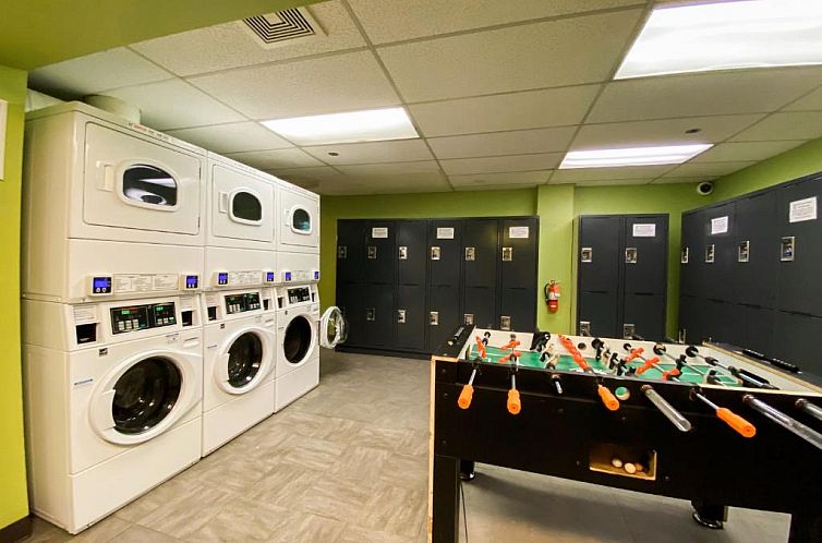 HI - Seattle Hostel at the American Hotel