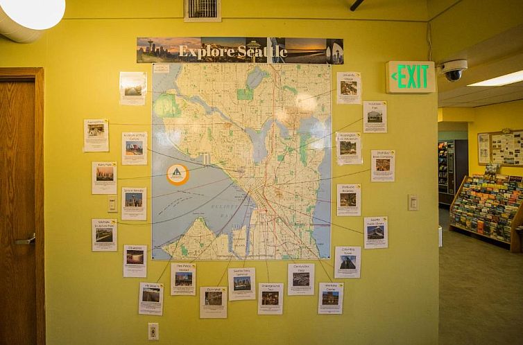 HI - Seattle Hostel at the American Hotel