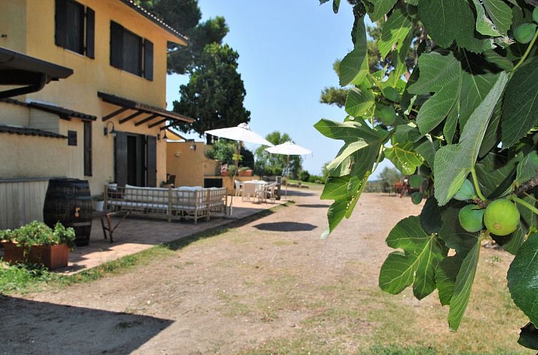 Vakantiehuis Angenehmes Haus in Itri mit überdachtem Innenh