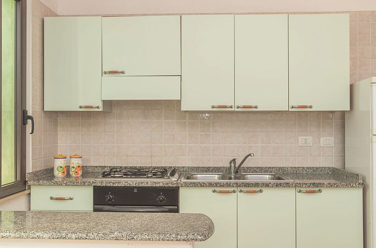 Appartement Stella con piscina comune (REI101)