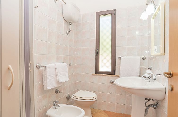 Appartement Stella con piscina comune (REI101)