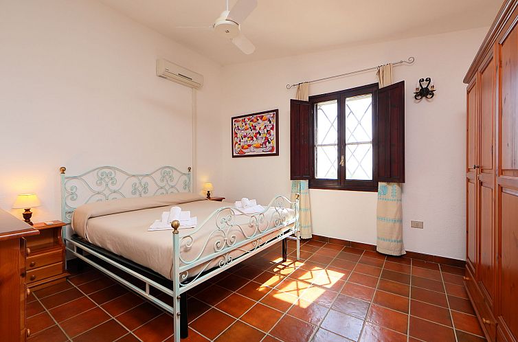 Vakantiehuis Ville Sant'Elmo (REI240)