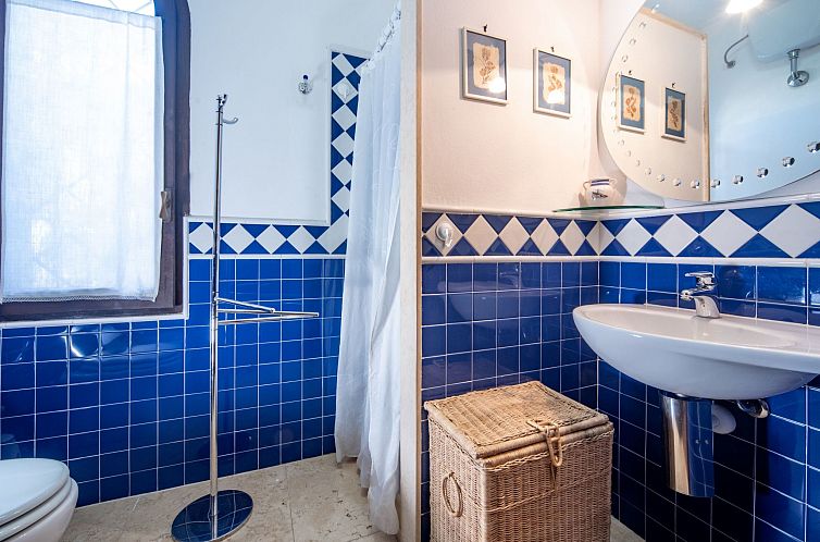 Vakantiehuis Schöne freistehende Villa nur wenige Schritte 