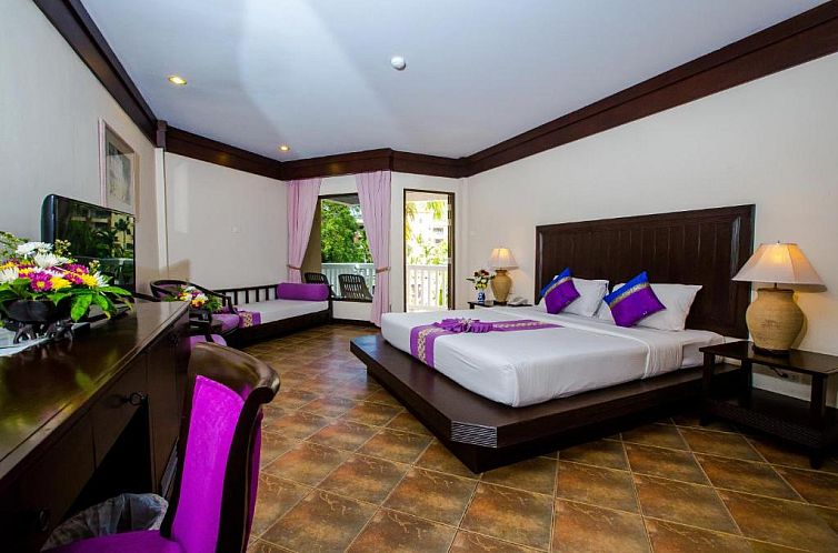 Kata Poolside Resort SHA Plus