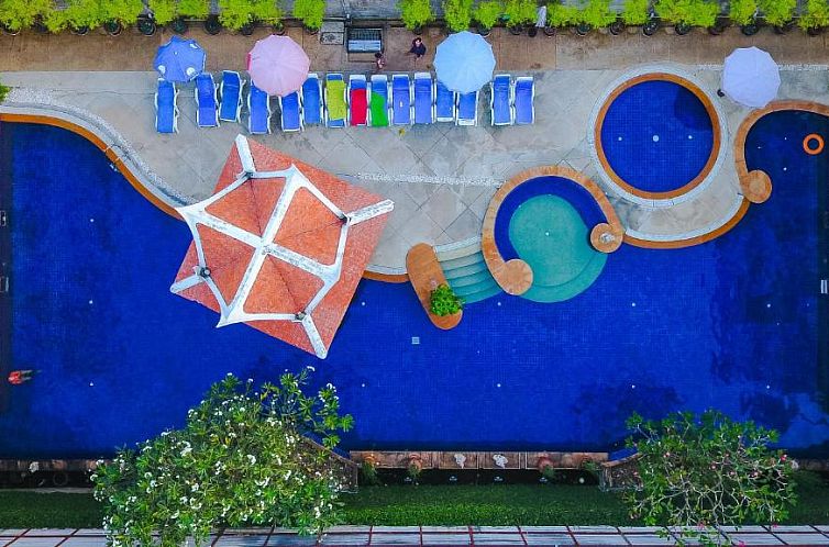 Kata Poolside Resort SHA Plus