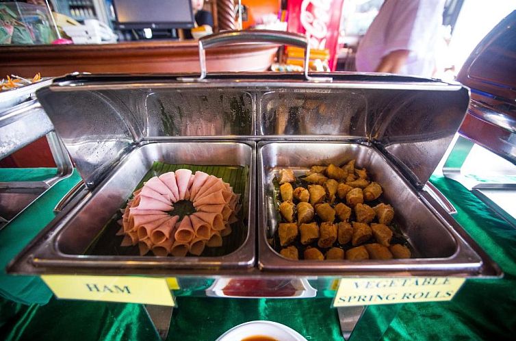 Kata Poolside Resort SHA Plus