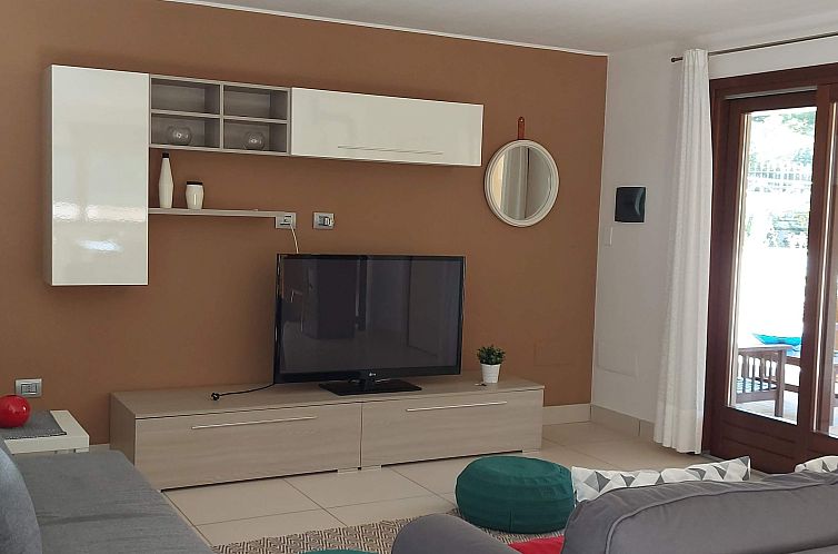 Guest house 09313103 - Apartment Sardinia - Appartement Unterkunft in der 'Villa Luigi' mit oberirdische