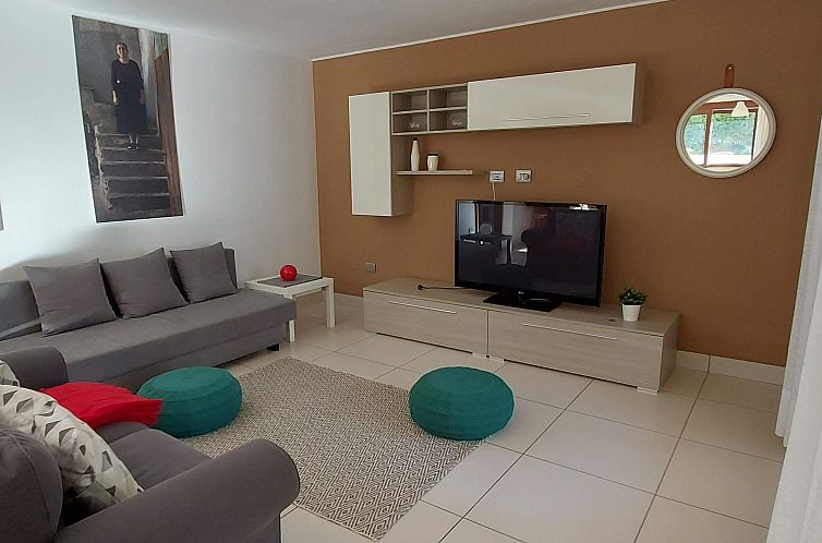 Appartement Unterkunft in der 'Villa Luigi' mit oberirdische