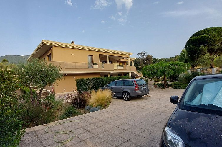 Appartement Unterkunft in der 'Villa Luigi' mit oberirdische