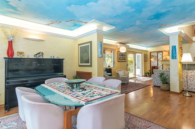 Vakantiehuis Surphinia