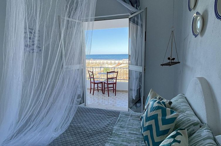 Vakantiehuis Haus in La Caletta mit Garten und Grill