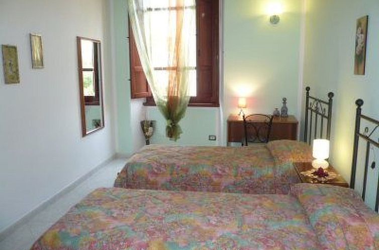 Appartement mit Balkon