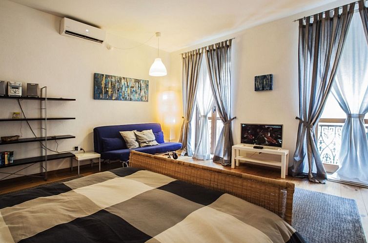 Appartement Studio Apartments Altstadt über Manno