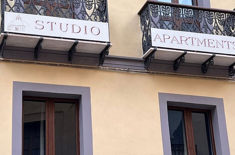 Appartement Studio Apartments Altstadt über Manno