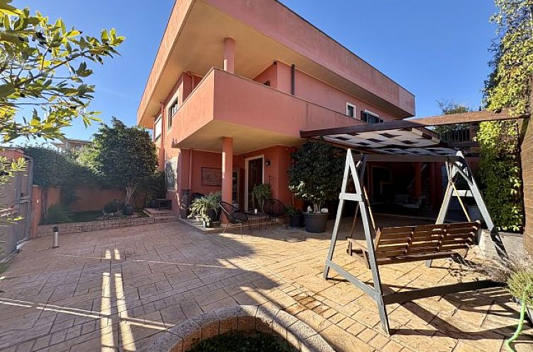 Vrijstaande woning in Usini