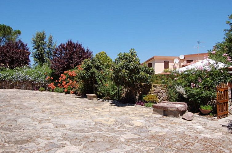 Appartement Lubagnu Vacanze- Drei-Zimmer-Wohnung E