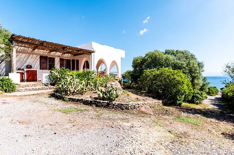 Vakantiehuis Haus in Sant'antioco mit überdachtem Parkplatz
