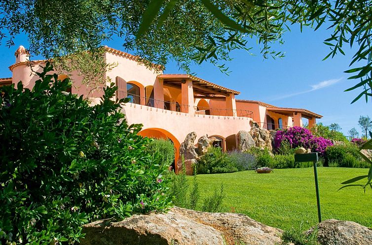 Vakantiehuis Villa Isabel, Meer- und Strandblick, Schwimmbad