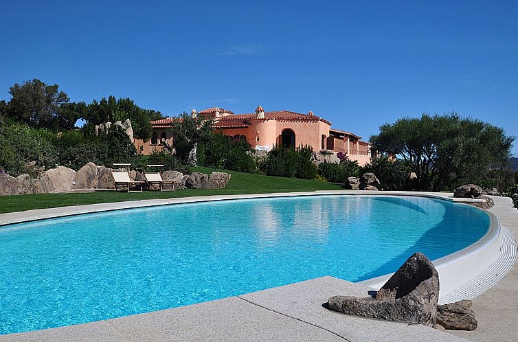 Vakantiehuis Villa Isabel, Meer- und Strandblick, Schwimmbad