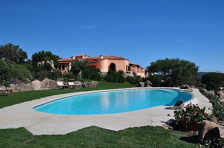 Vakantiehuis Villa Isabel, Meer- und Strandblick, Schwimmbad