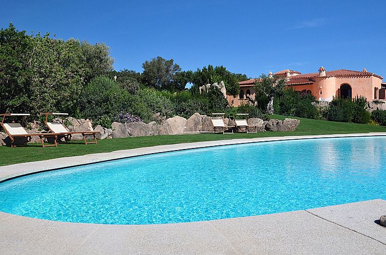 Vakantiehuis Villa Isabel, Meer- und Strandblick, Schwimmbad