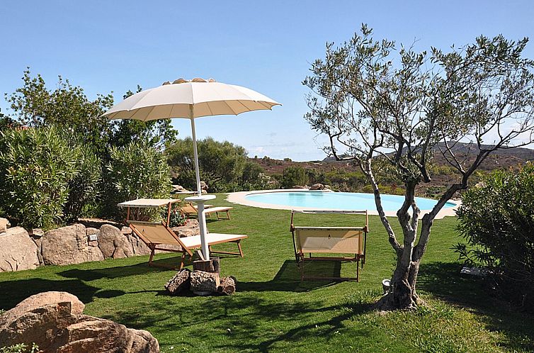 Vakantiehuis Villa Isabel, Meer- und Strandblick, Schwimmbad