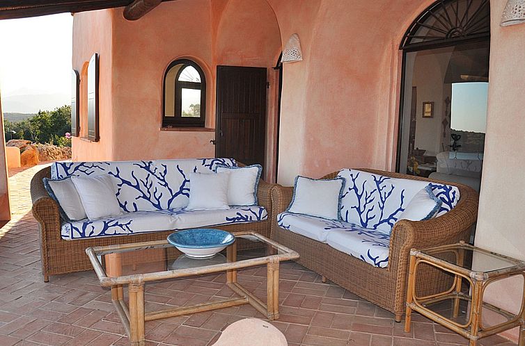 Vakantiehuis Villa Isabel, Meer- und Strandblick, Schwimmbad