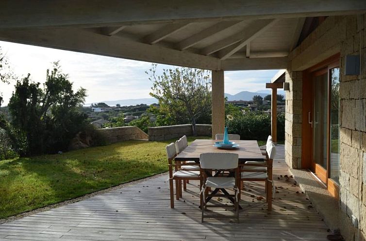 Vakantiehuis Villa Luca, mit teilweisem Meerblick und Swimmi