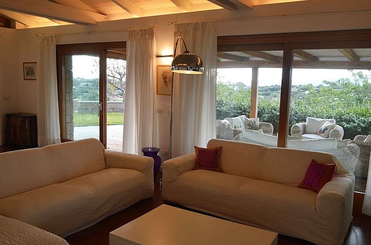 Vakantiehuis Villa Luca, mit teilweisem Meerblick und Swimmi