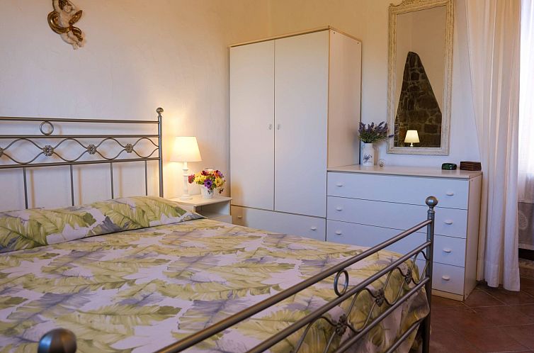 Appartement Wohnung in Calasetta mit Grill und Garten