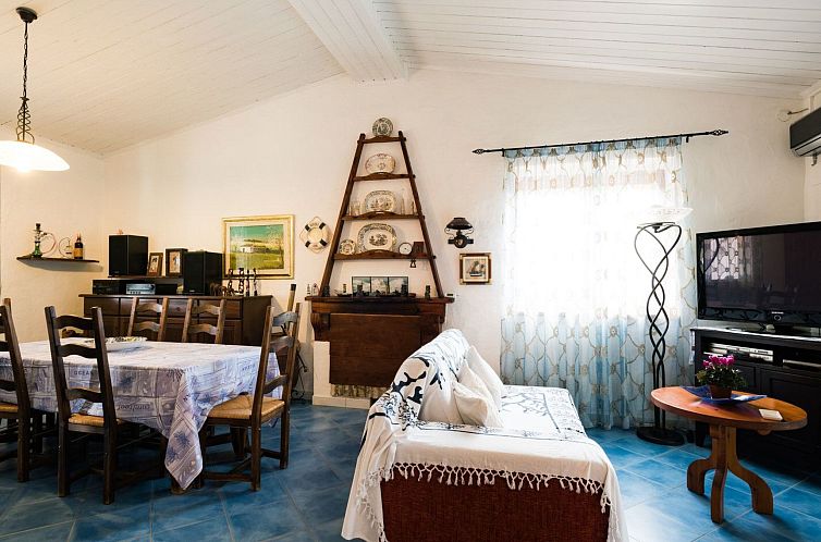 Vakantiehuis Haus in Calasetta mit Grill und Garten