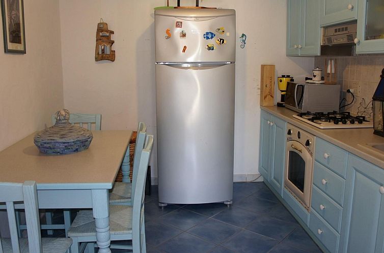 Vakantiehuis Haus in Calasetta mit Grill und Garten