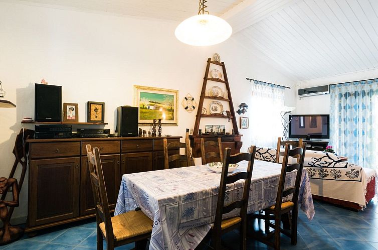 Vakantiehuis Haus in Calasetta mit Grill und Garten