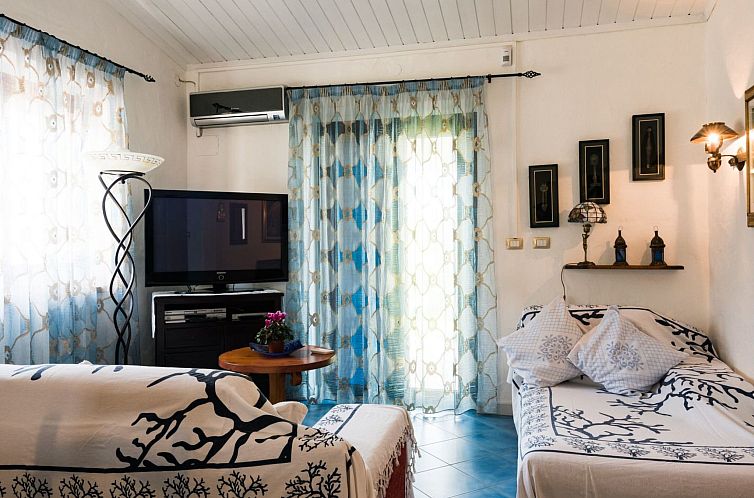 Vakantiehuis Haus in Calasetta mit Grill und Garten