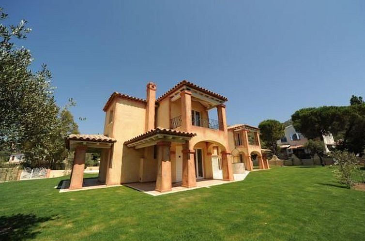 Vakantiehuis 'Villa West' mit Balkon