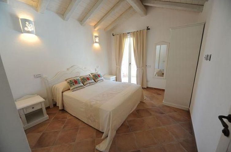 Vakantiehuis 'Villa West' mit Balkon