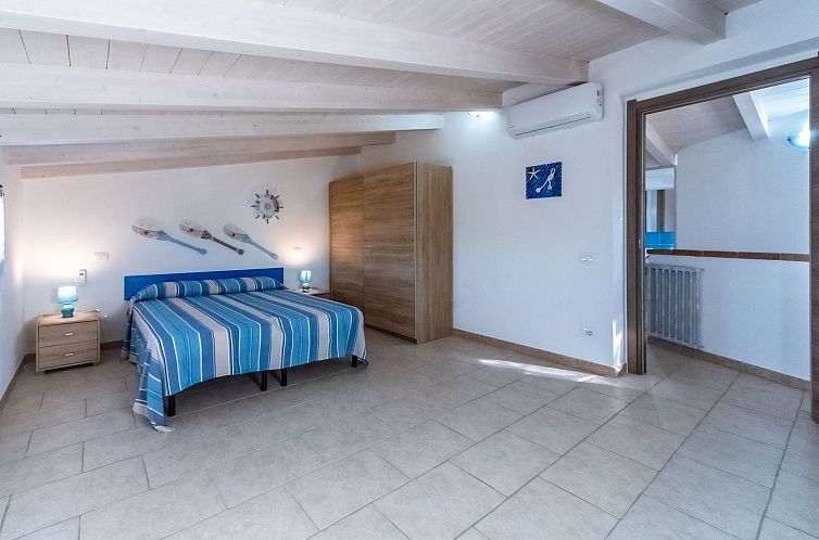 Vakantiehuis Schöne moderne Villa mit privatem Pool.