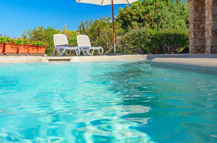 Appartement Villetta Corallo mit Aussicht und wenige Meter v