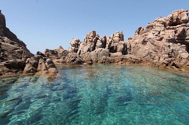 Vakantiehuis in Costa Paradiso mit Terrasse und Grill