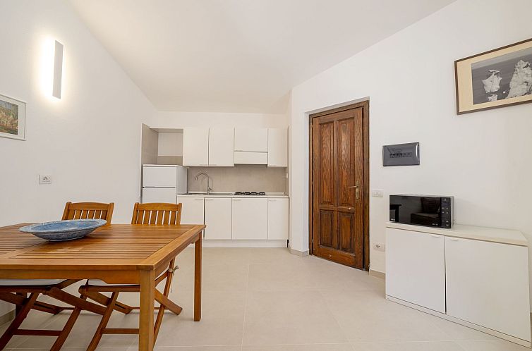 Vakantiehuis für zwei Personen mit Pool und Sonnenterrasse 