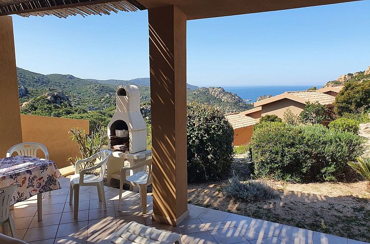 Guest house 0937642 - Apartment Sardinia - Appartement Guinness A, mit privatem Pool von DomusAway