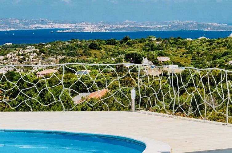 Vrijstaande woning in Arzachena