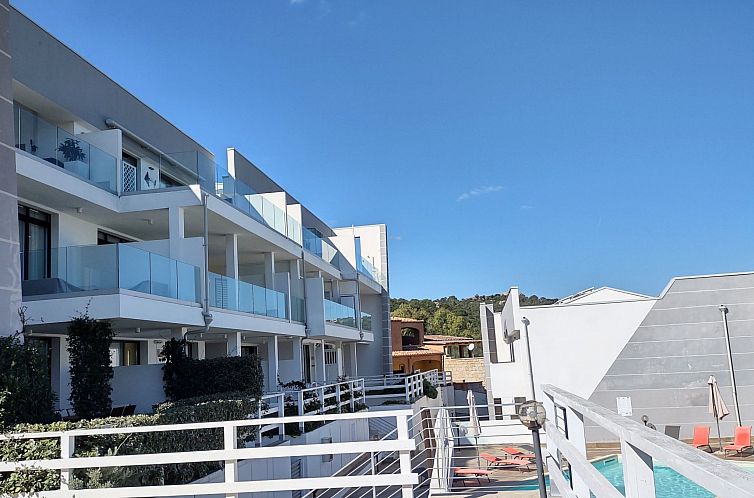 Appartement mit Terrasse