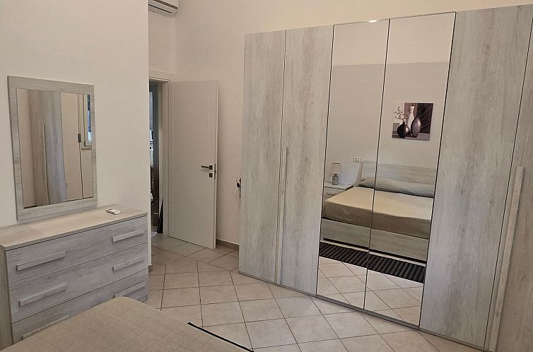 Appartement Miky's Home mit Patio und Veranda mit Innenhof