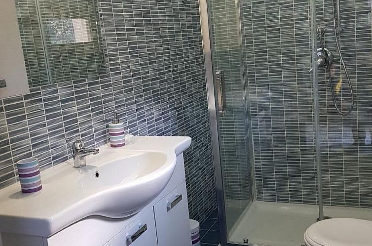 Vakantiehuis Tolles Ferienhaus in Pula mit Grill