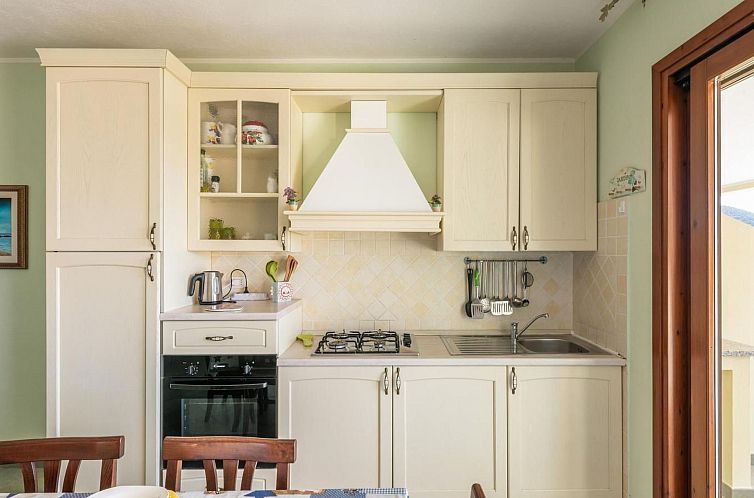 Appartement Haus mit Panoramablick in Chia in natürlicher U