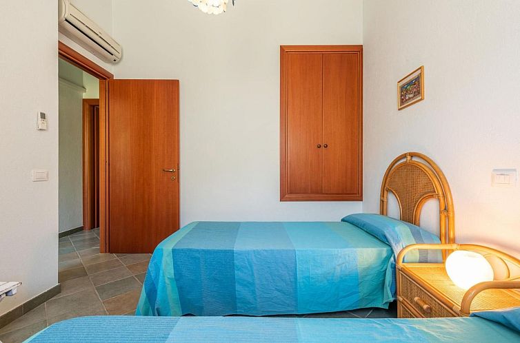 Appartement Haus mit Panoramablick in Chia in natürlicher U