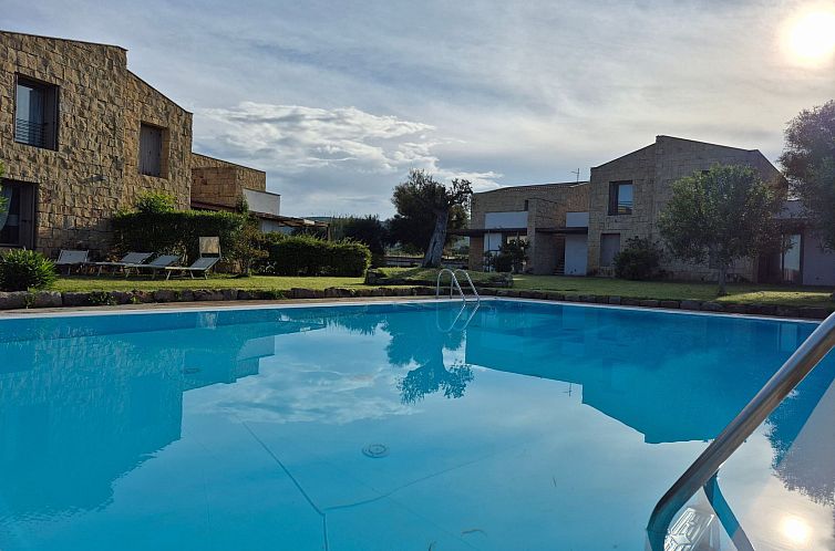 Vakantiehuis Villa carubedda porto pino exklusiv porto pino